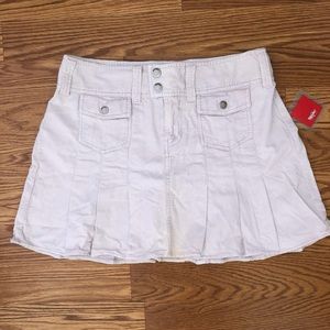 BRAND NEW Mossimo Y2K corduroy skirt in Blush color. Size 9